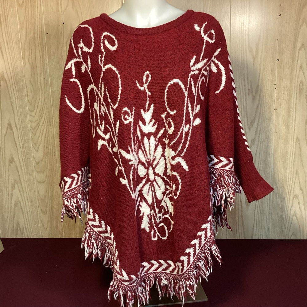 Jon & Anna Women’s Poncho Cape in red and white floral design with fringe